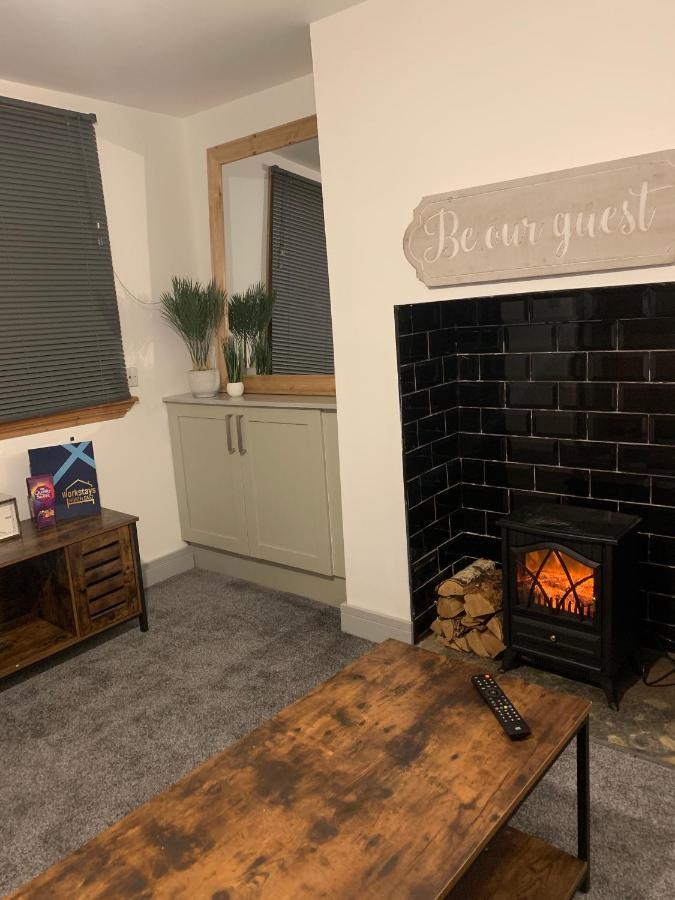 Cosy Cottage In Redcar - Workstays Uk Wilton  Luaran gambar